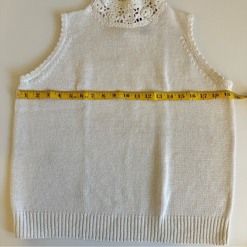Vintage Sleeveless‎ White Sweater Size Large - Picture 5 of 6